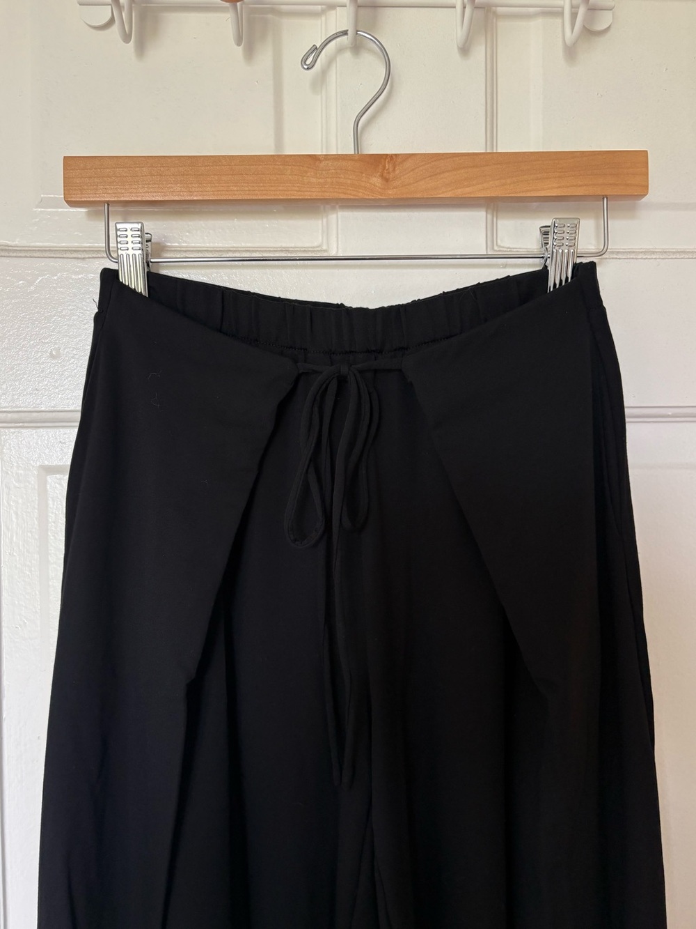 OGL Wide-Leg Palazzo Pants in Black - Picture 5 of 7